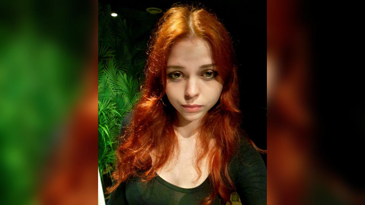 Webcam chat profile for FoxyMieaw: Dancing