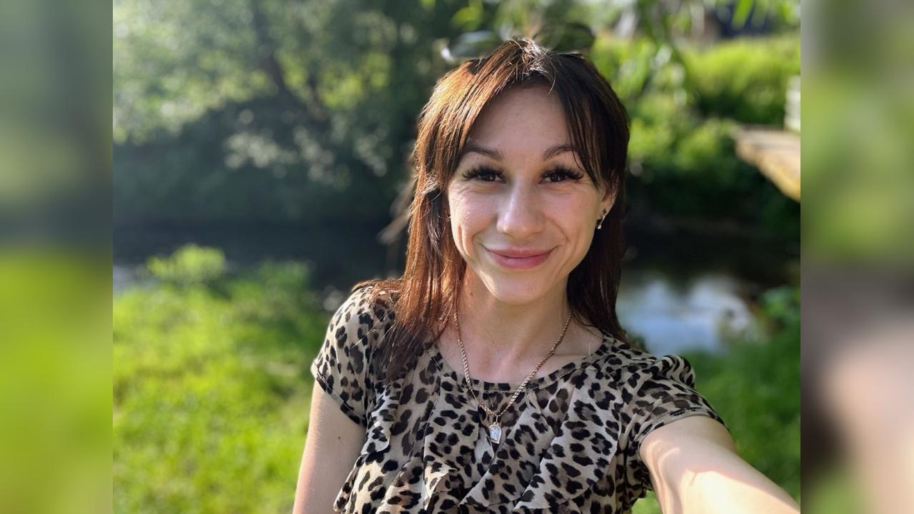 Webcam chat profile for BerryBliss: Dancing