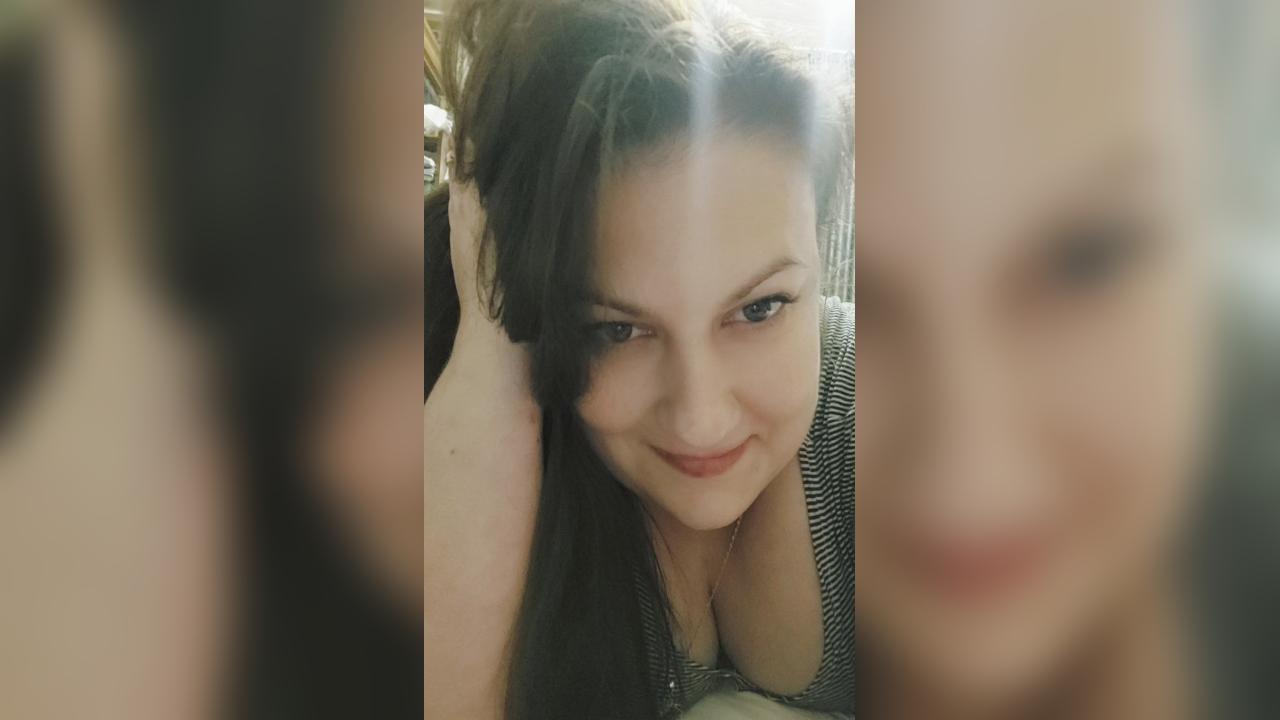 Webcam chat profile for DarkHoney