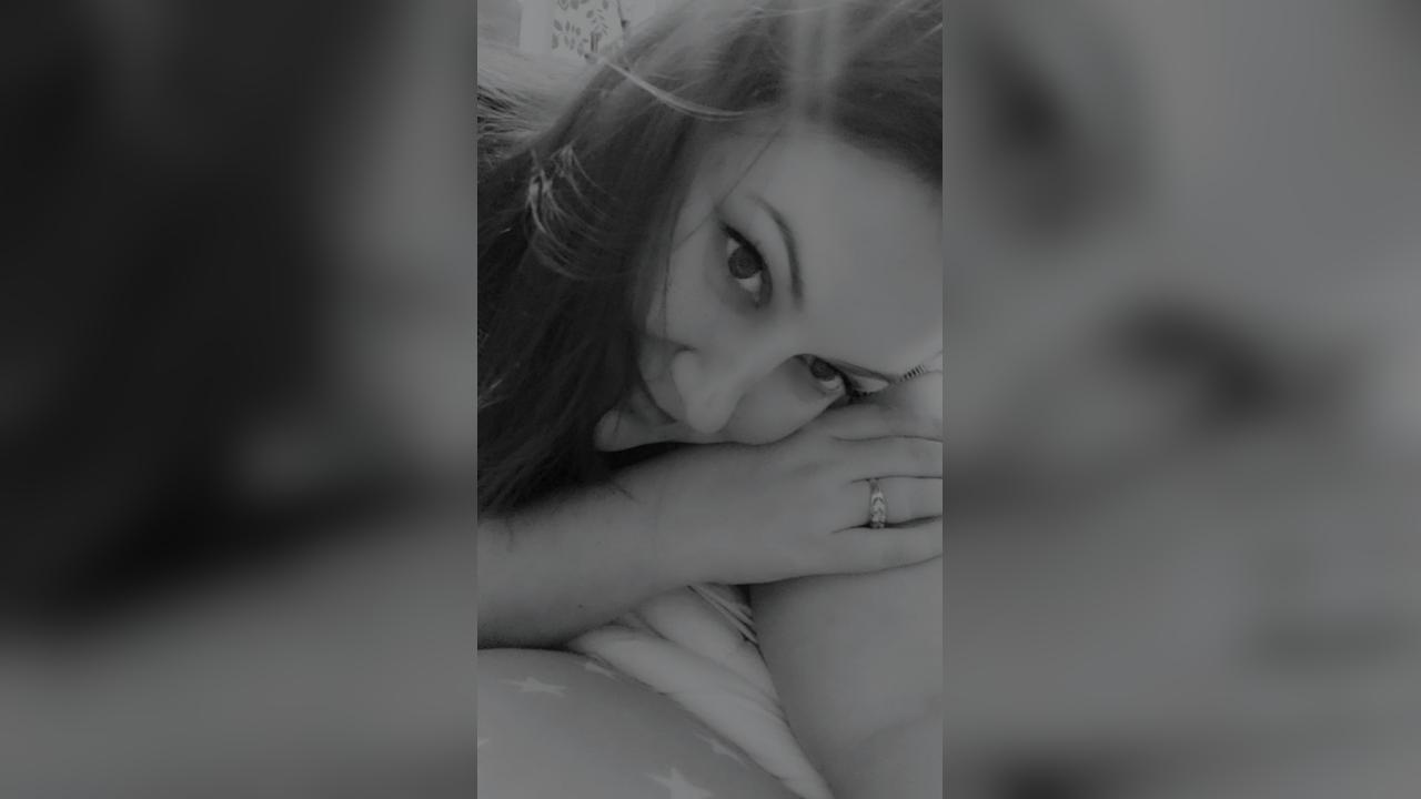 Webcam chat profile for DarkHoney