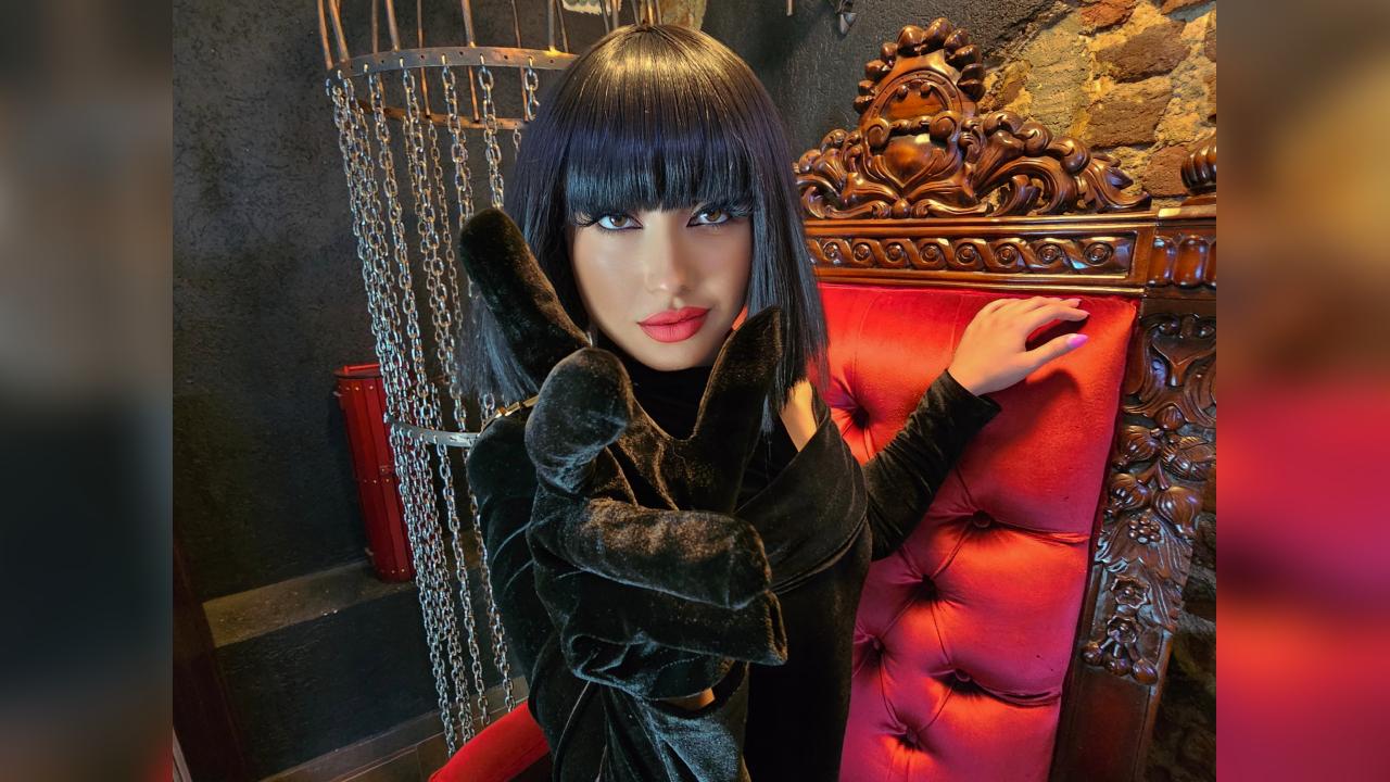 Webcam chat profile for LaraMaeve: Dominatrix