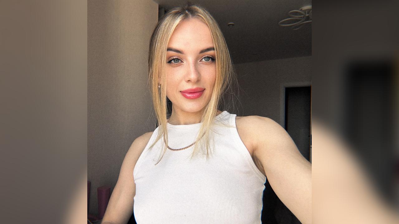 Webcam chat profile for AmistLove1