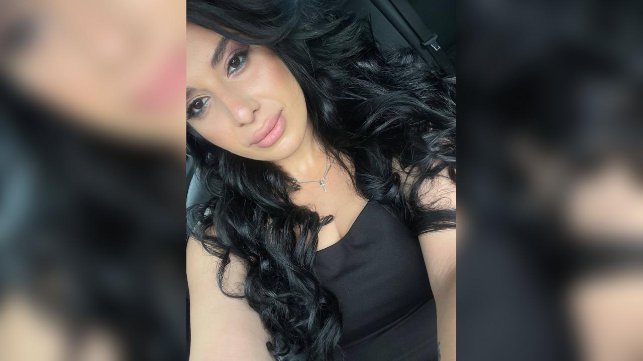 Webcam chat profile for 1MissWorldd