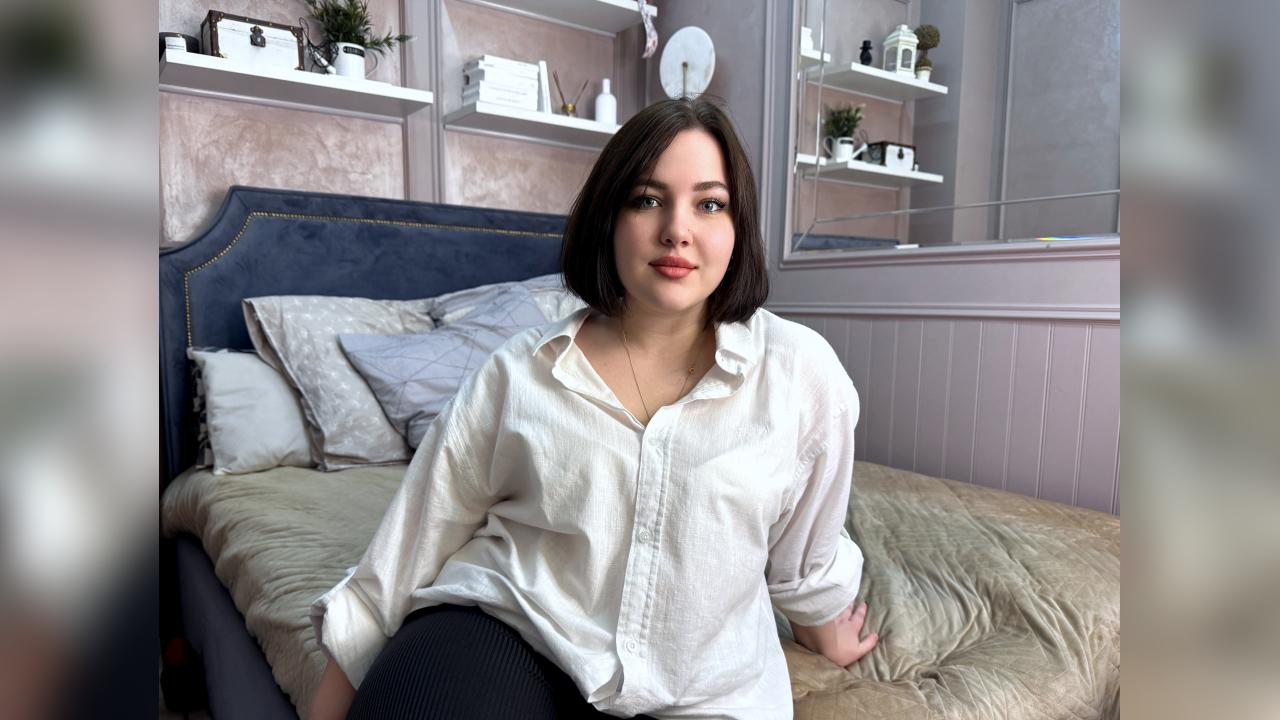 Webcam chat profile for JessT34: Lingerie & stockings