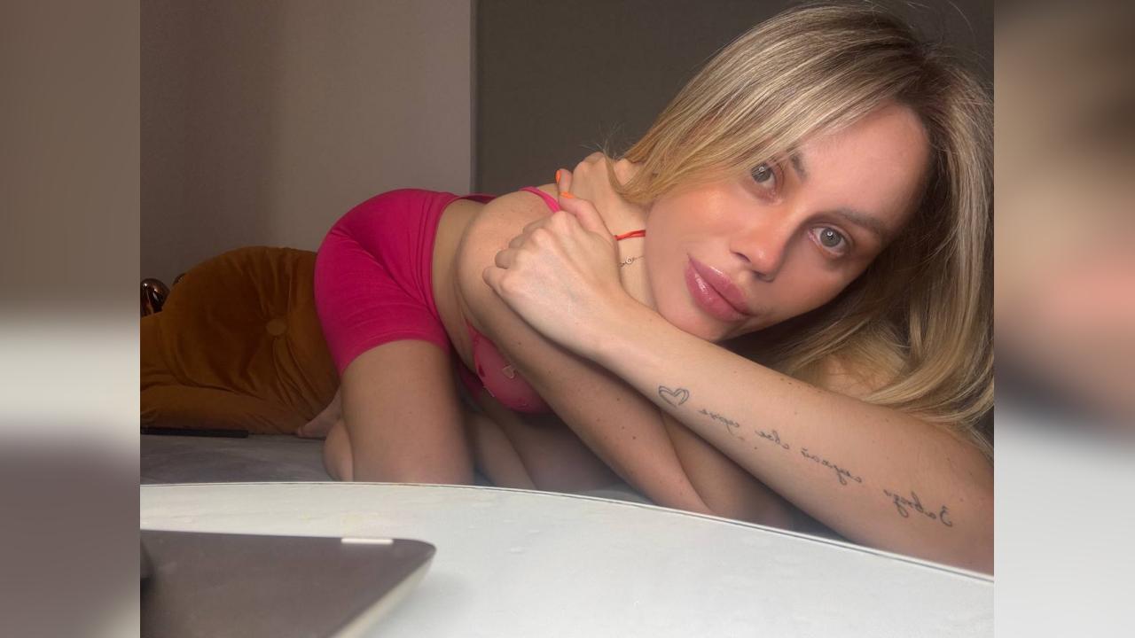 Webcam chat profile for RowanA: Ask about my Hobbies