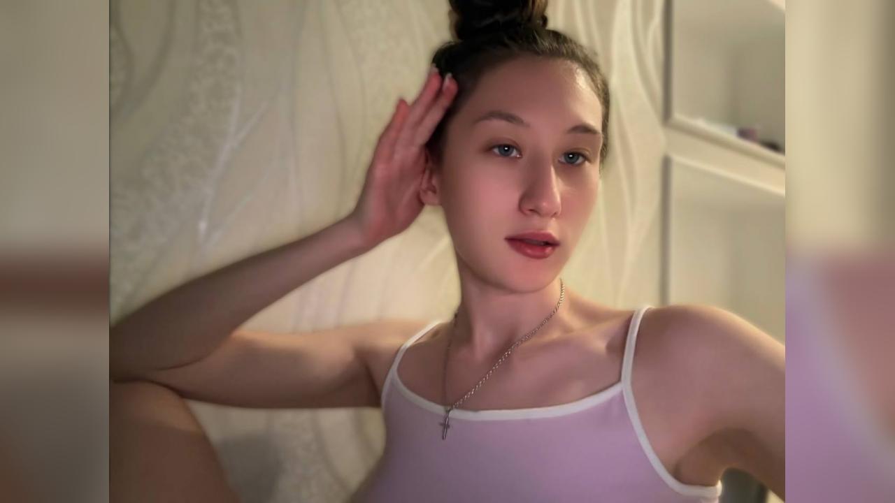 Webcam chat profile for KittyMur