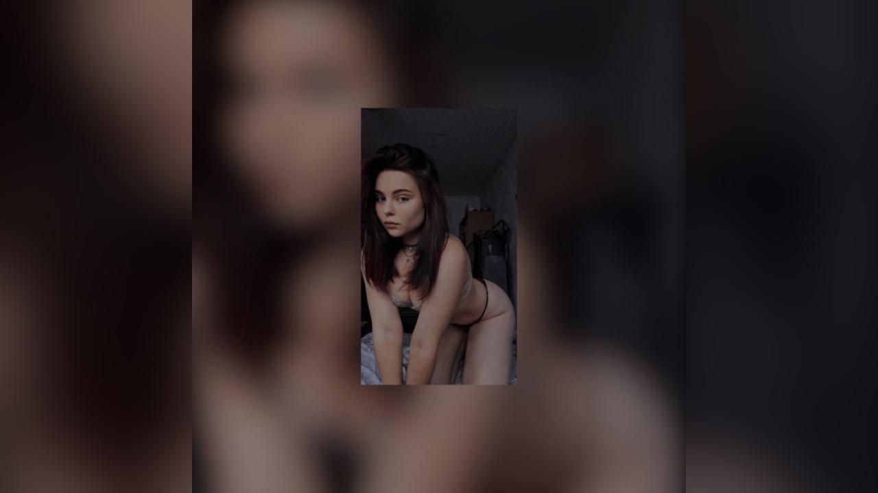 Webcam chat profile for HotQueen: Bondage & discipline
