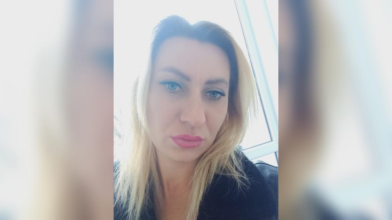 Webcam chat profile for BlondeOksi