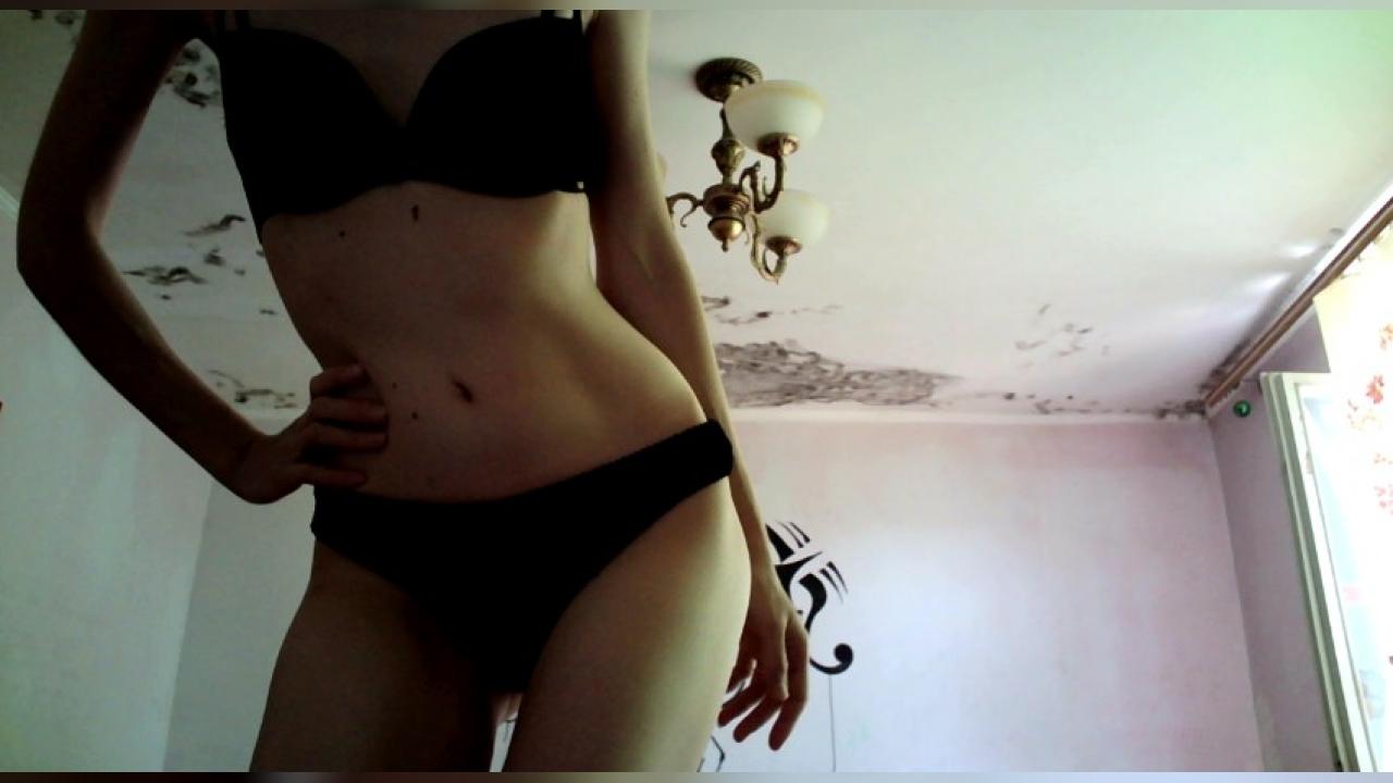 Webcam chat profile for Famefortune: Dancing