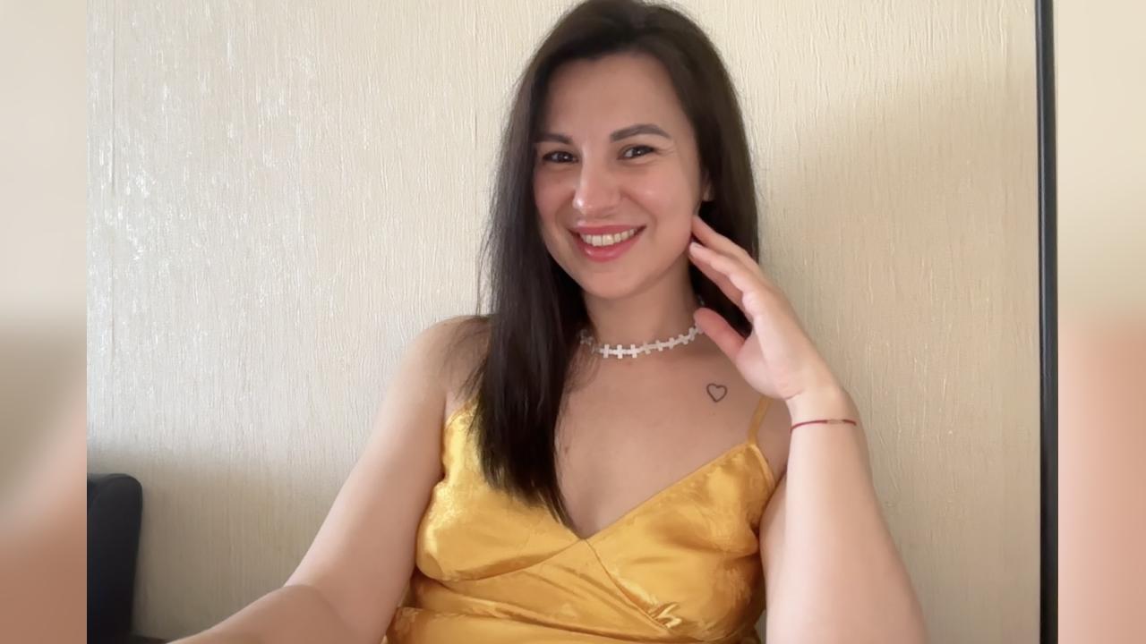 Webcam chat profile for Aliabelle: Leather