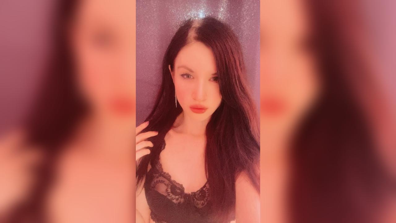 Webcam chat profile for AlisaSecrtAgent: Leather