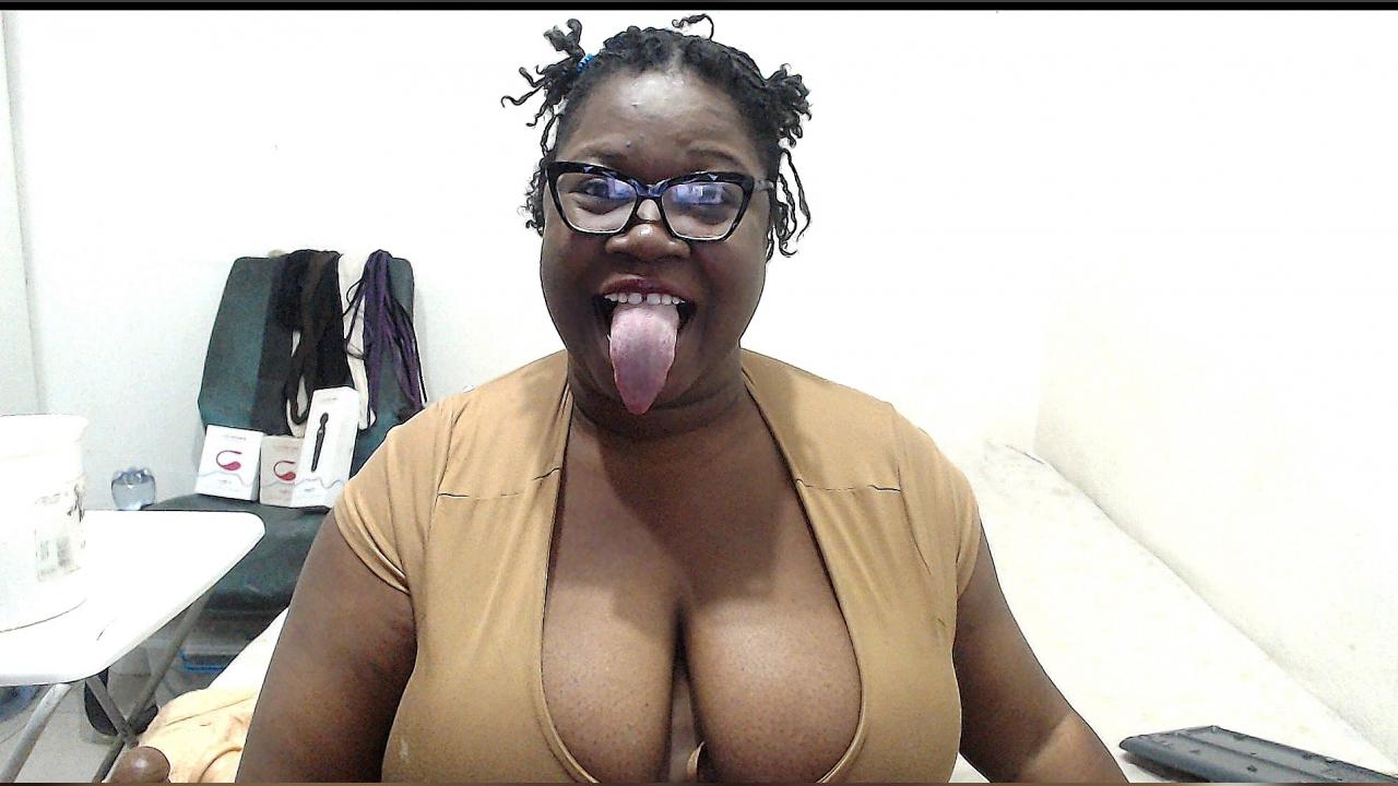 Webcam chat profile for SWEETPRECIOUS30: Dominatrix