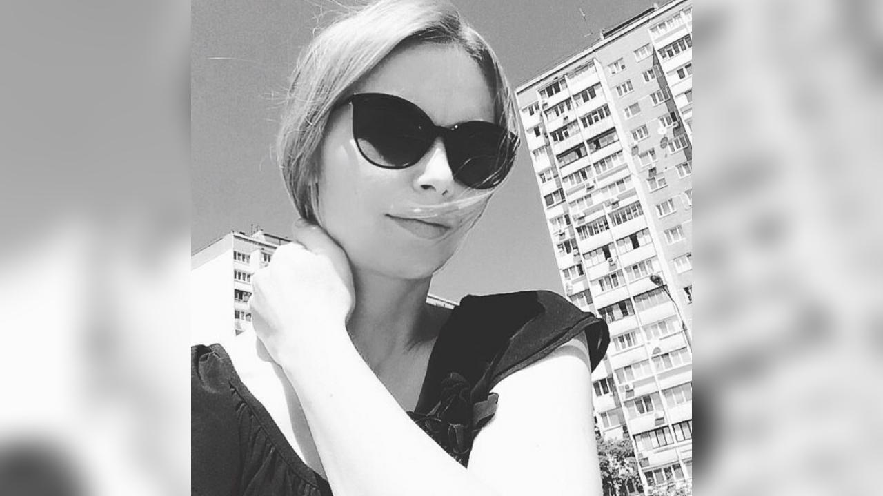Webcam chat profile for LittleFoxyy: Outdoor Activities