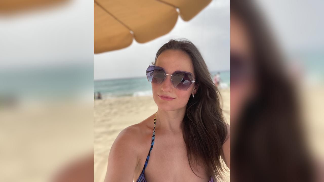 Webcam chat profile for CelesteFleur: Kissing