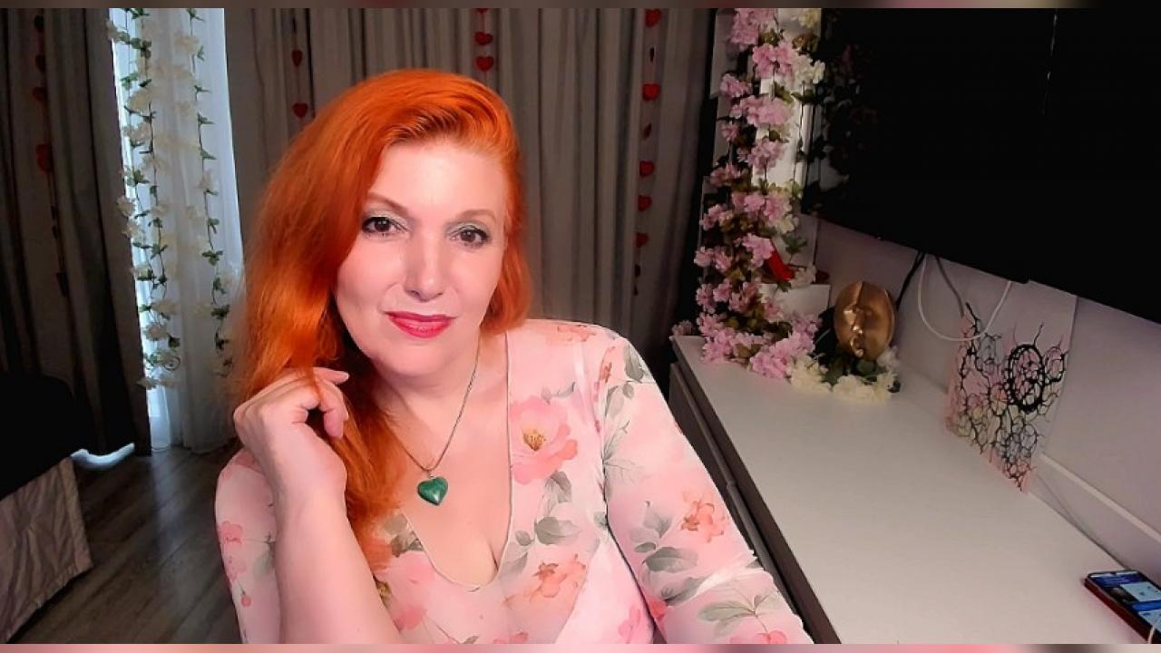 Webcam chat profile for AlmazFireFoxOne: Kissing