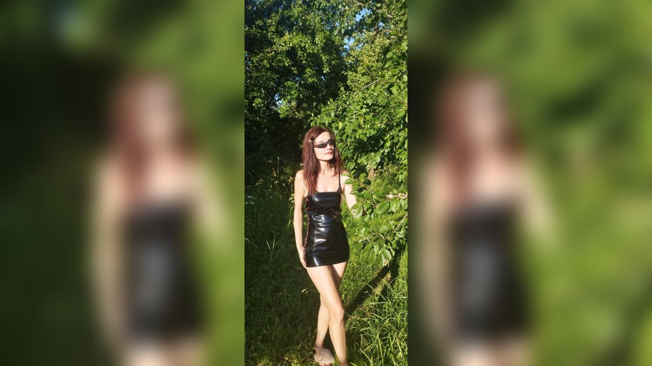 Webcam chat profile for Marinna: Dancing