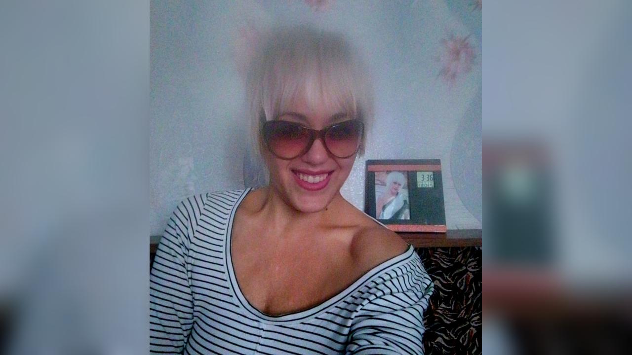 Webcam chat profile for Angela2044: Fitness