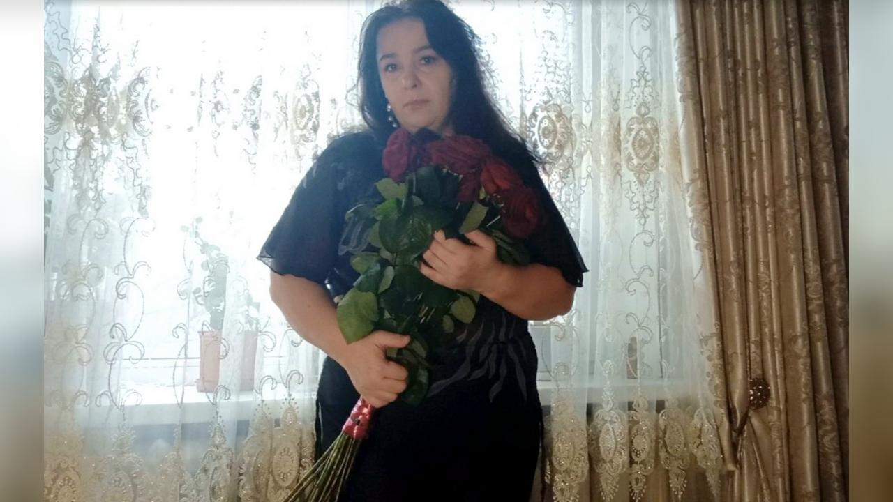 Webcam chat profile for 1CharmingLady: Music