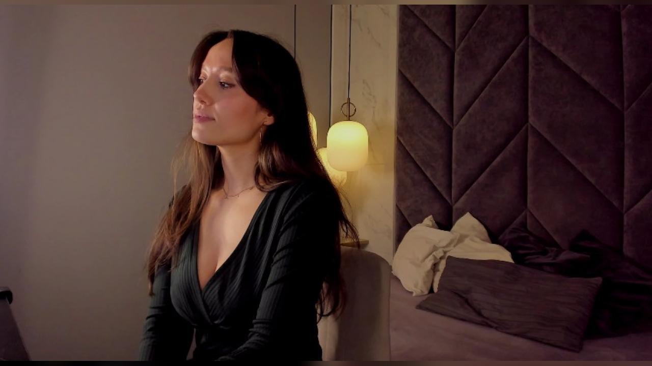 Webcam chat profile for AgnesGoddes: Legs, feet & shoes
