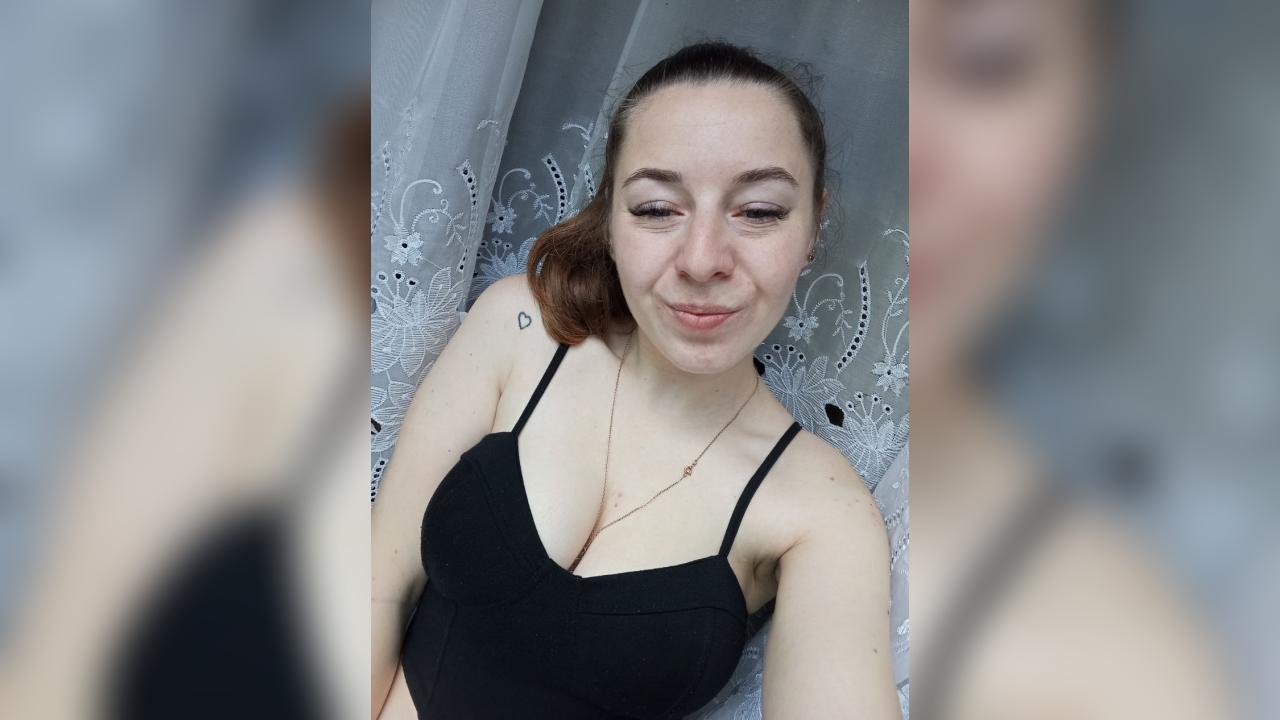 Webcam chat profile for Lyssara: Dancing