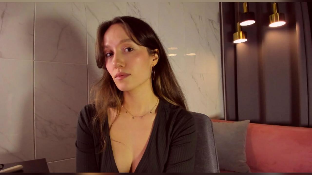 Webcam chat profile for AgnesGoddes: Legs, feet & shoes