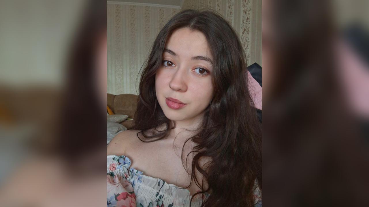 Webcam chat profile for Moonlace: Ask about my Hobbies