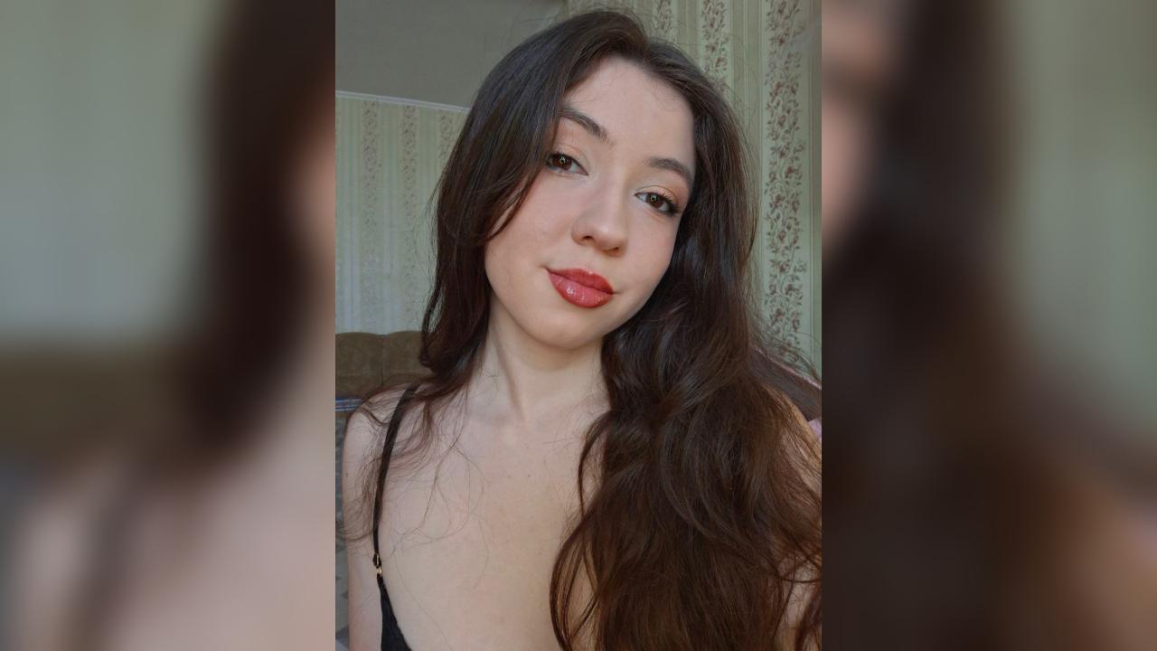 Webcam chat profile for Moonlace: Ask about my Hobbies
