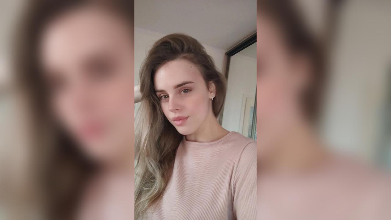Webcam chat profile for Arithae: Ask about my Hobbies