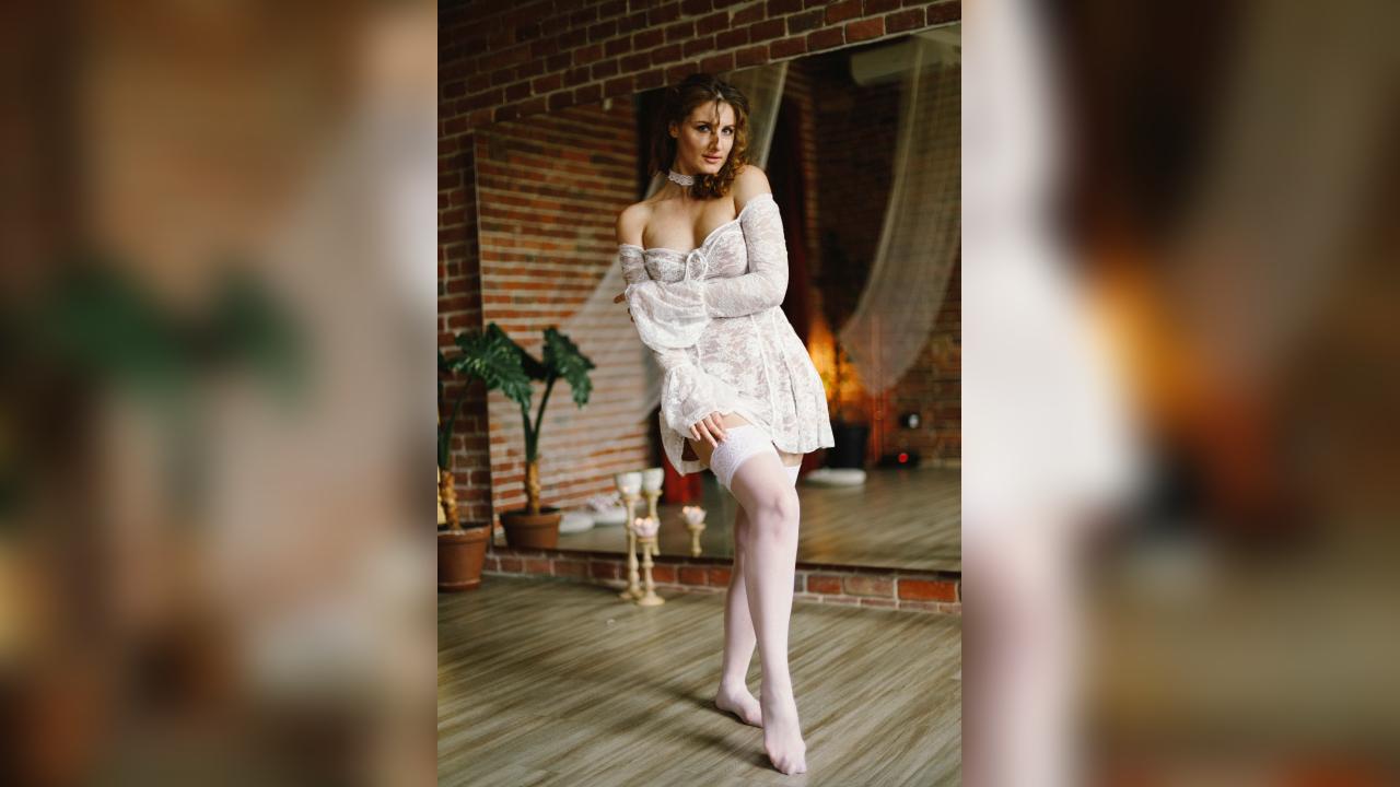 Webcam chat profile for MaryLadyyy111: Ask about my other interests