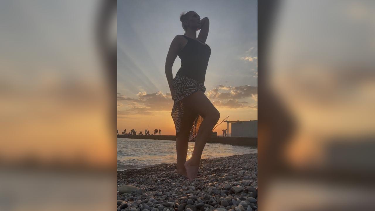 Webcam chat profile for WonderfulWoman: Outdoor Activities