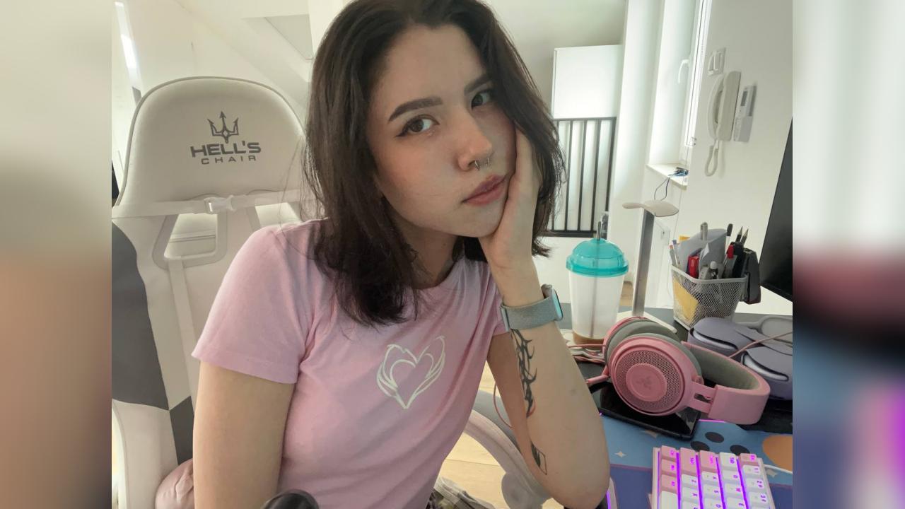Webcam chat profile for PastelKiss: Outfits