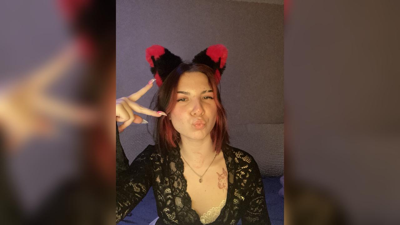 Webcam chat profile for Oriana