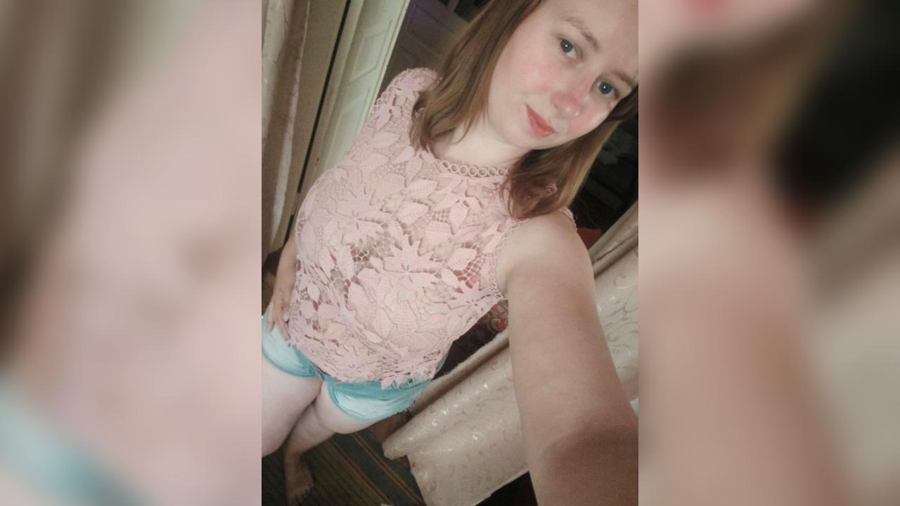Webcam chat profile for Aleksa23
