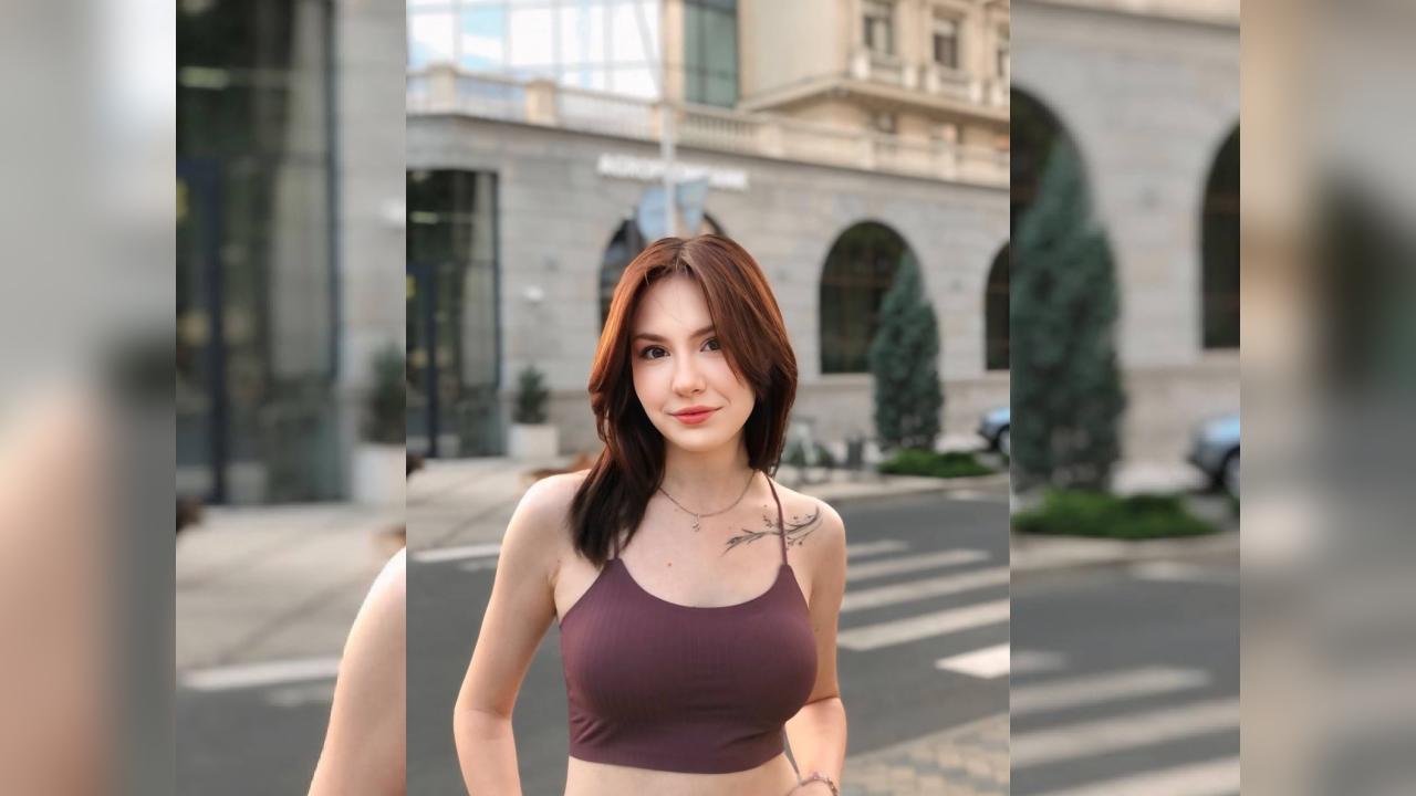 Webcam chat profile for Witchessss: Outfits