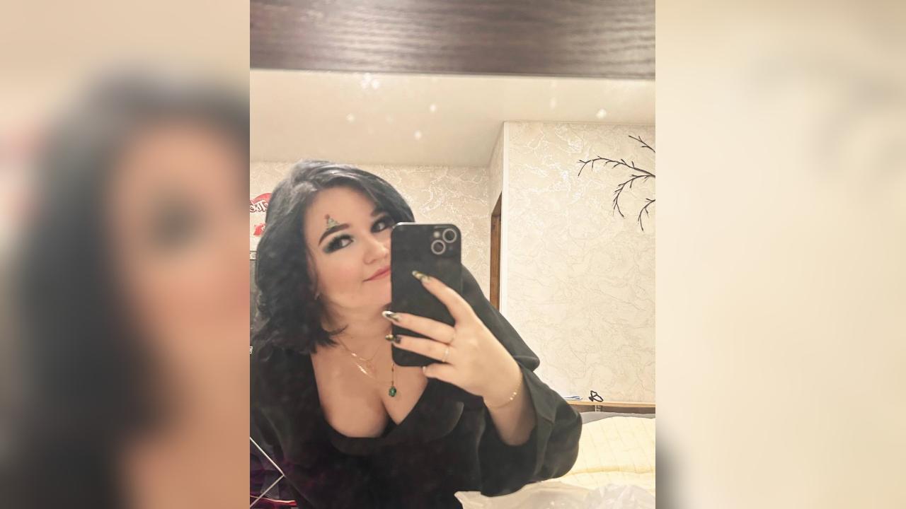 Webcam chat profile for AngelBerry: Ask about my Hobbies
