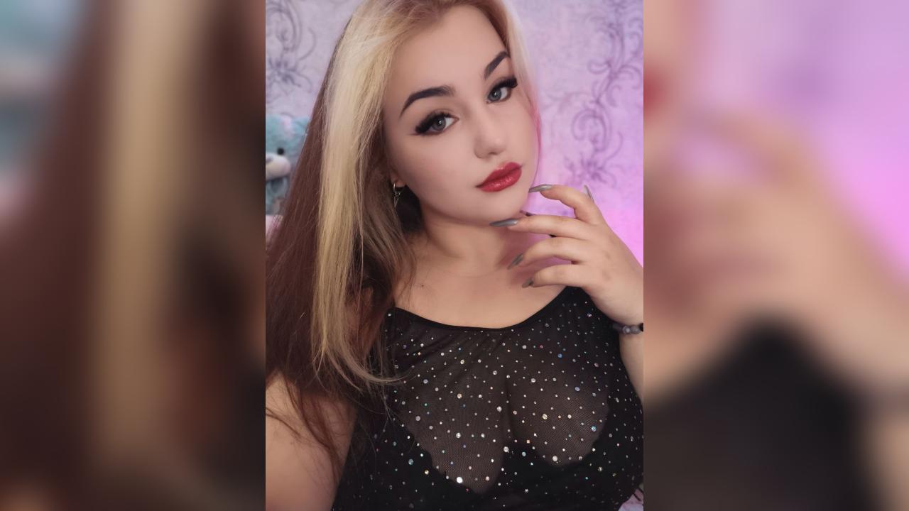 Webcam chat profile for AlSunset22: Sports