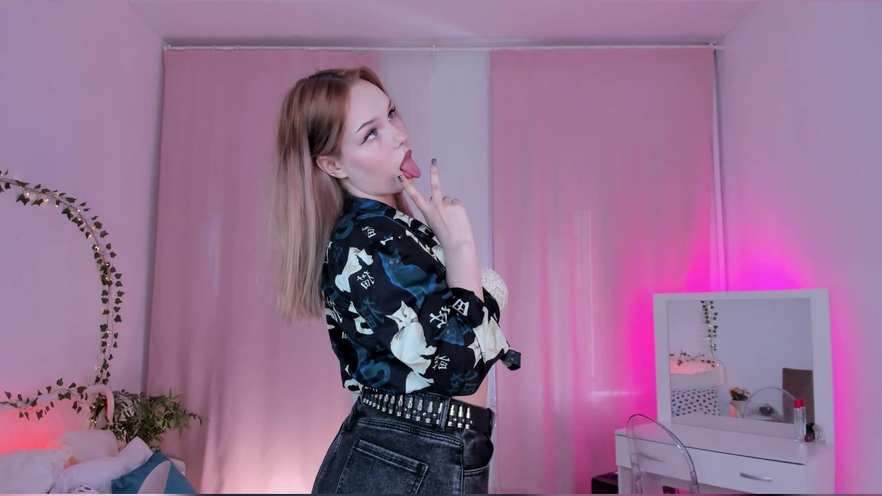 Webcam chat profile for MollyParker: Leather