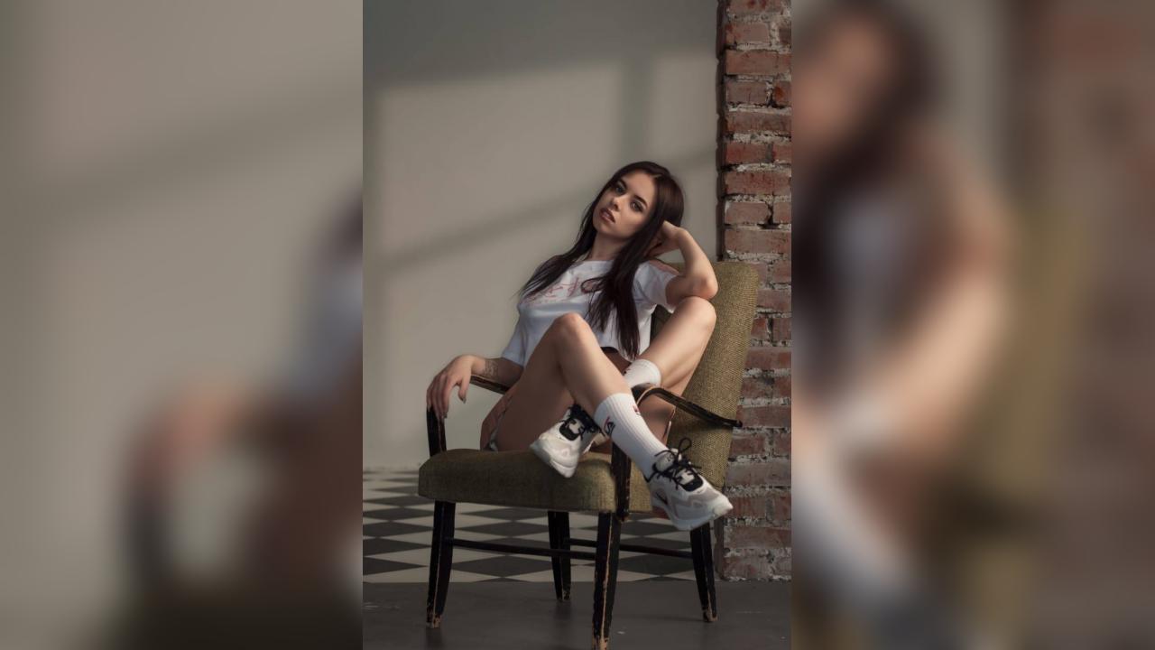 Webcam chat profile for AlisaNew: Ask about my Hobbies