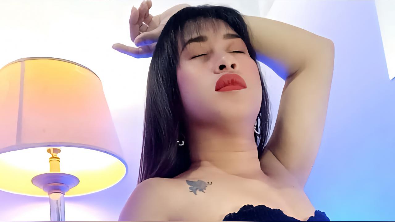 Webcam chat profile for Bebe77