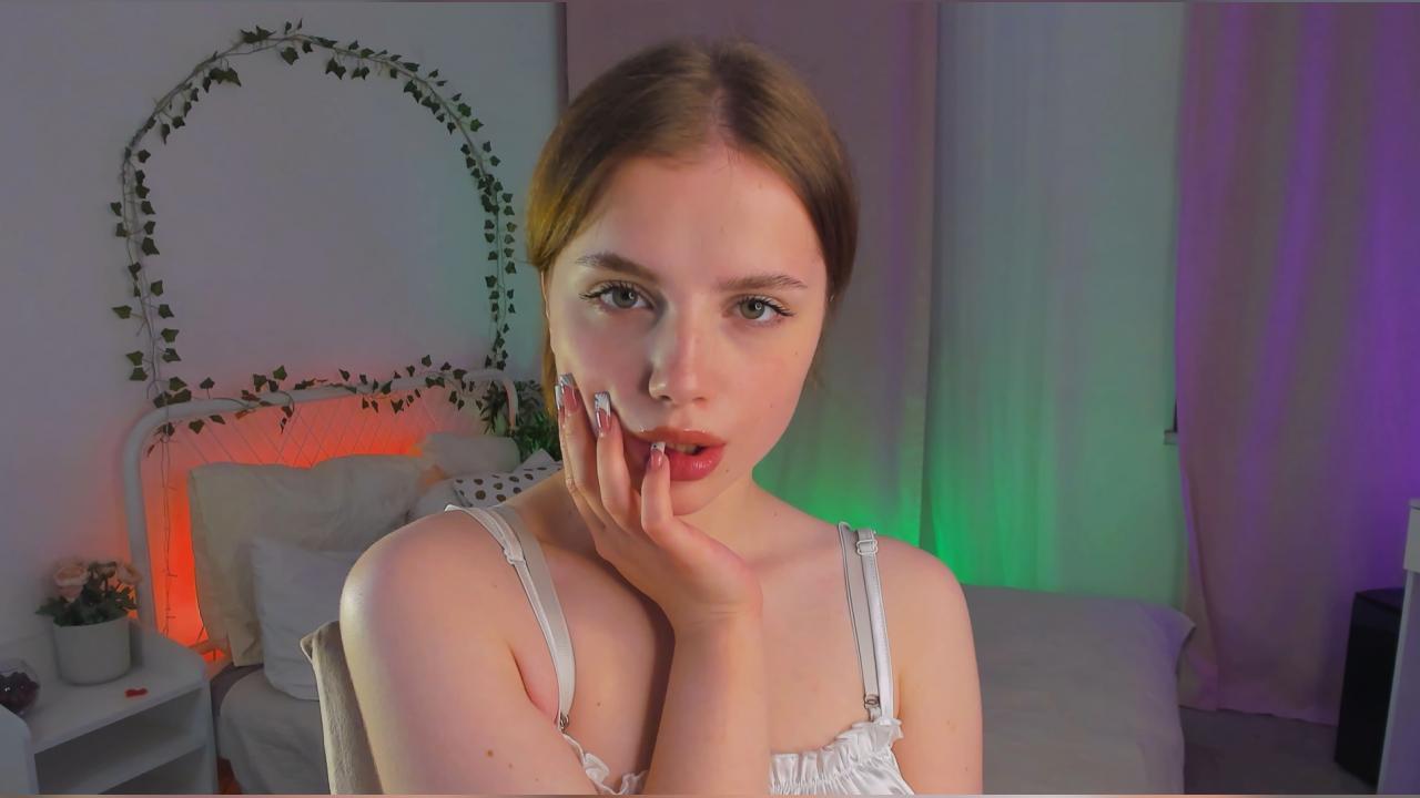Webcam chat profile for GabiAddams: Legs, feet & shoes