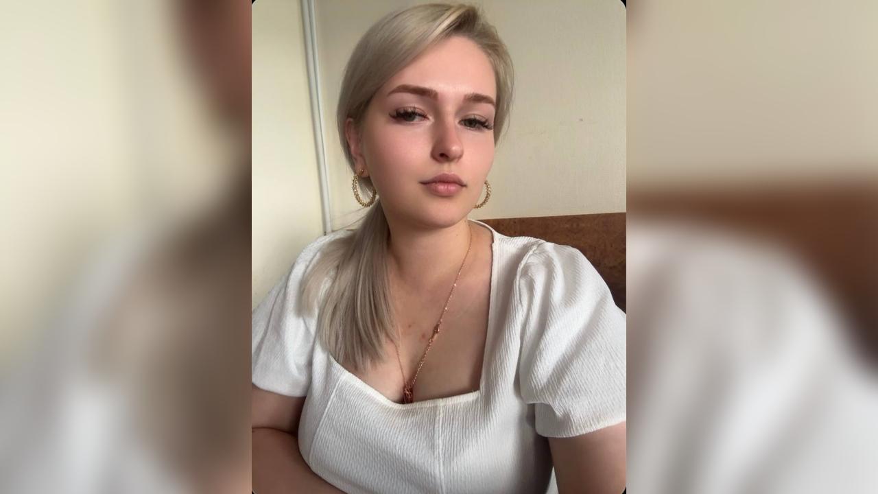 Webcam chat profile for LunaFey: Ask about my Hobbies