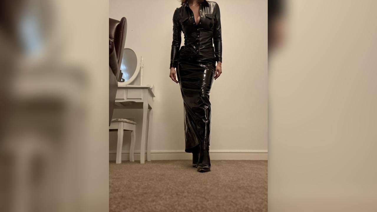 Webcam chat profile for MisszDevil: Bondage & discipline