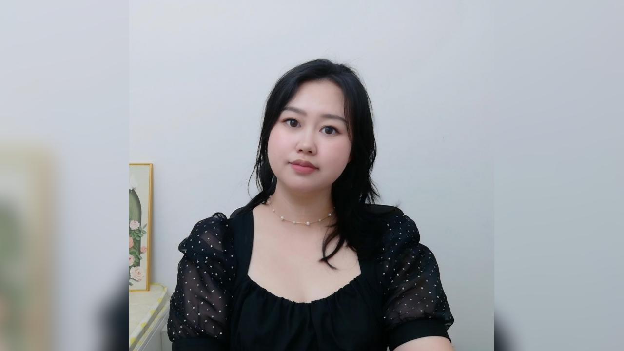 Webcam chat profile for Lrenelvy: Legs, feet & shoes