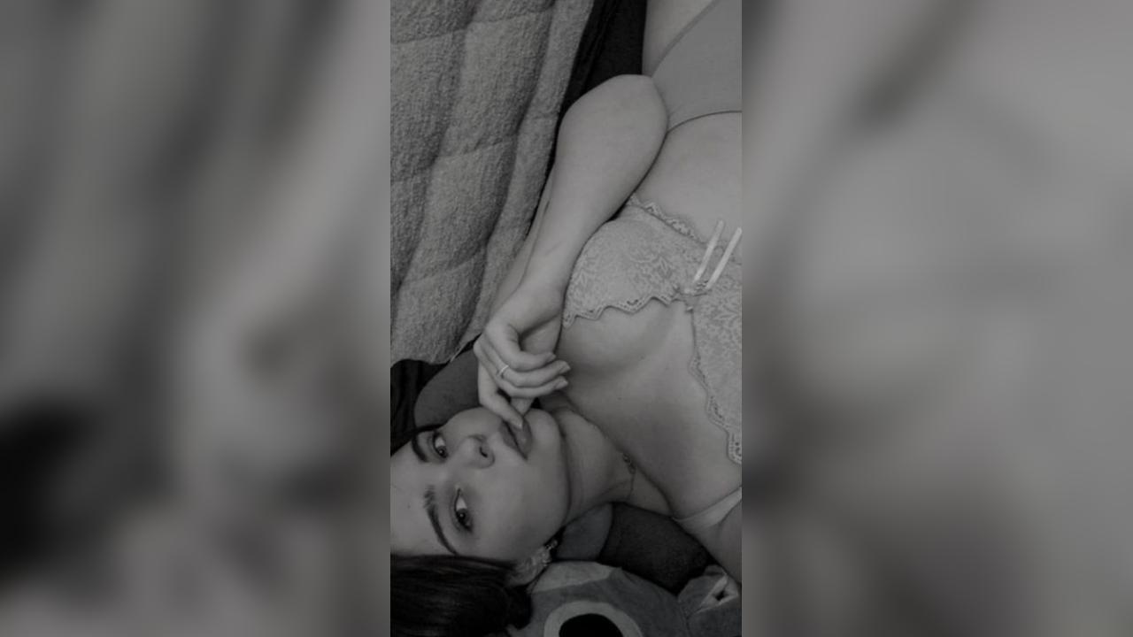 Webcam chat profile for HotQueen: Bondage & discipline