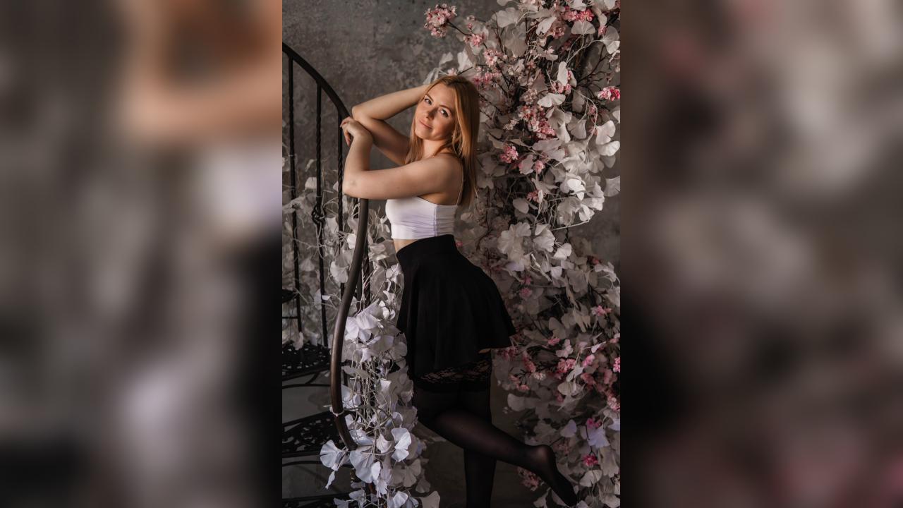 Webcam chat profile for EmmaBryan: Bondage & discipline