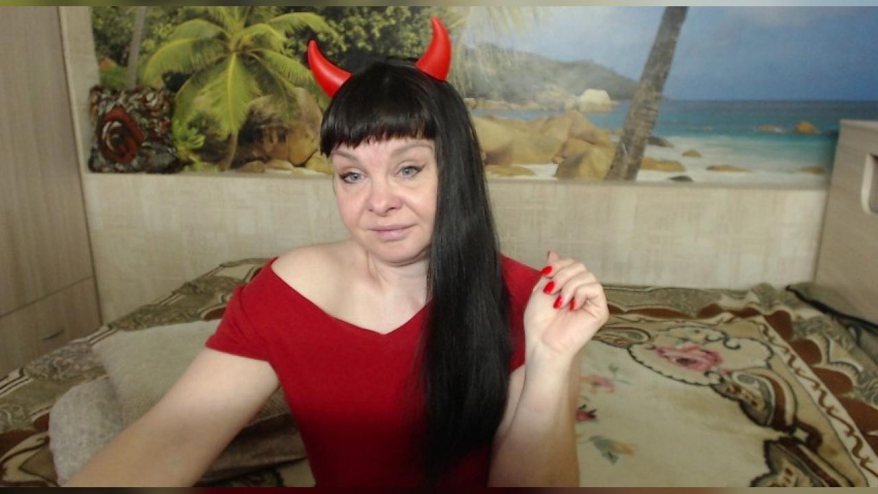 Webcam chat profile for Destinybbb: Bondage & discipline