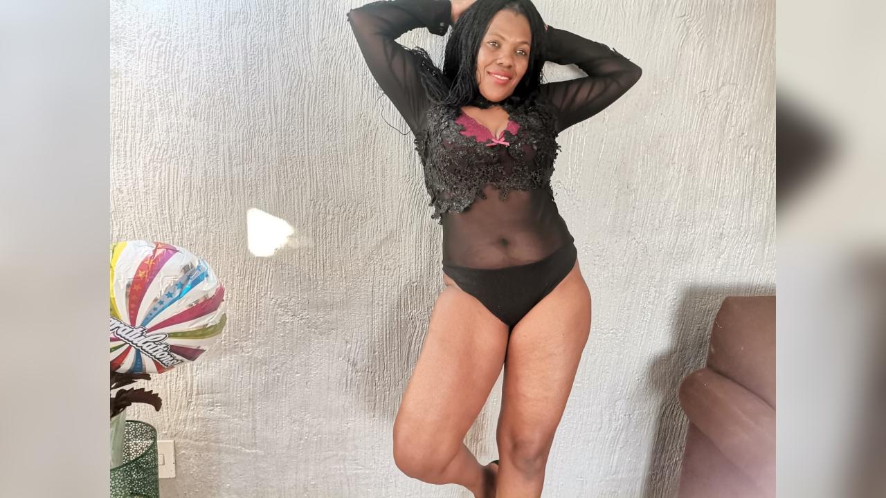 Webcam chat profile for SweetChilly: Bondage & discipline