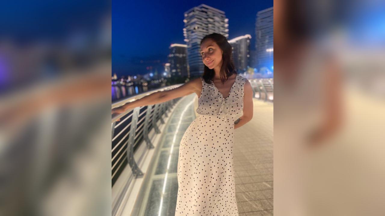 Webcam chat profile for Clarisse: Travel