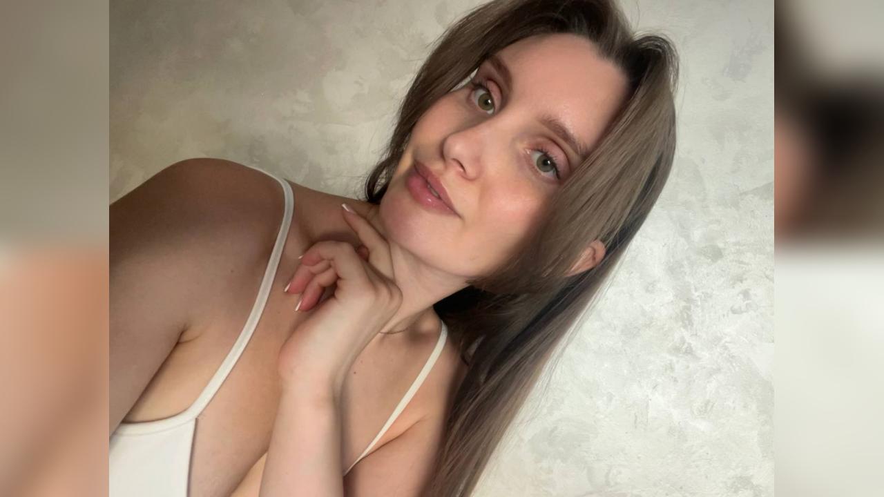 Webcam chat profile for Sweetgirl20255: Dancing