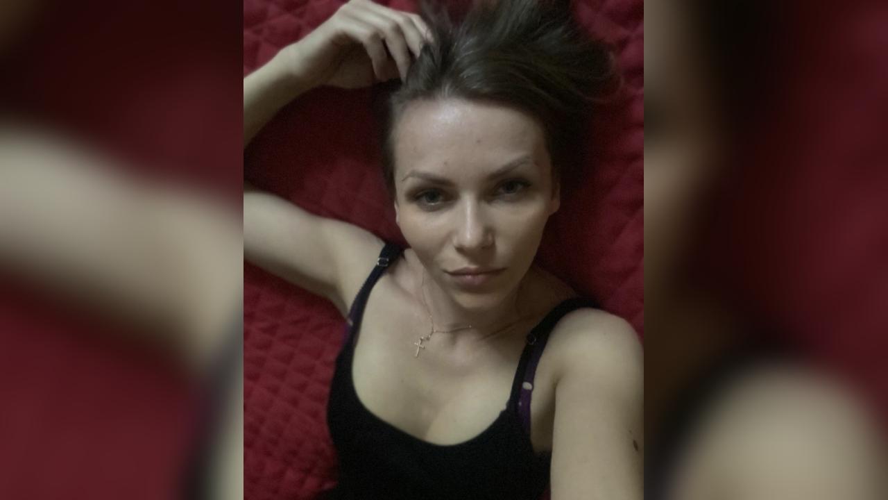 Webcam chat profile for LittleFoxyy: Outdoor Activities